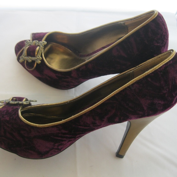 Chinese Laundry Purple Velvet & Gold Heels Sz 8 - Picture 6 of 7